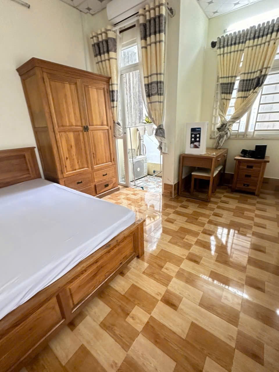 32. Nhà 7 triệu full nội thất gần công viên Lưu Hữu Phước 5