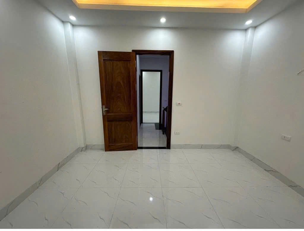 35m2x 4 TẦNG, ĐƠN LẬP, NỞ HẬU, HÀNG XÓM CC WISTERIA, VÀI BƯỚC RA ĐH CÔNG NGHIỆP, NGÃ TƯ NHỔN 2