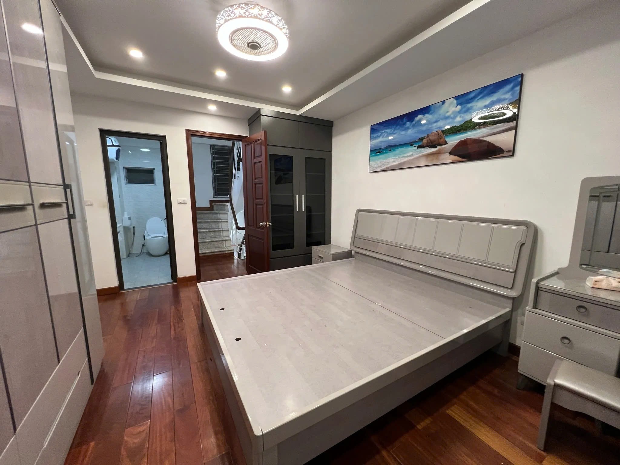 Bán Nhà Quan Nhân 31m2. 7 tầng. mặt tiền 3.9m. giá 8.2 tỷ Cầu Giấy Hà Nội 4