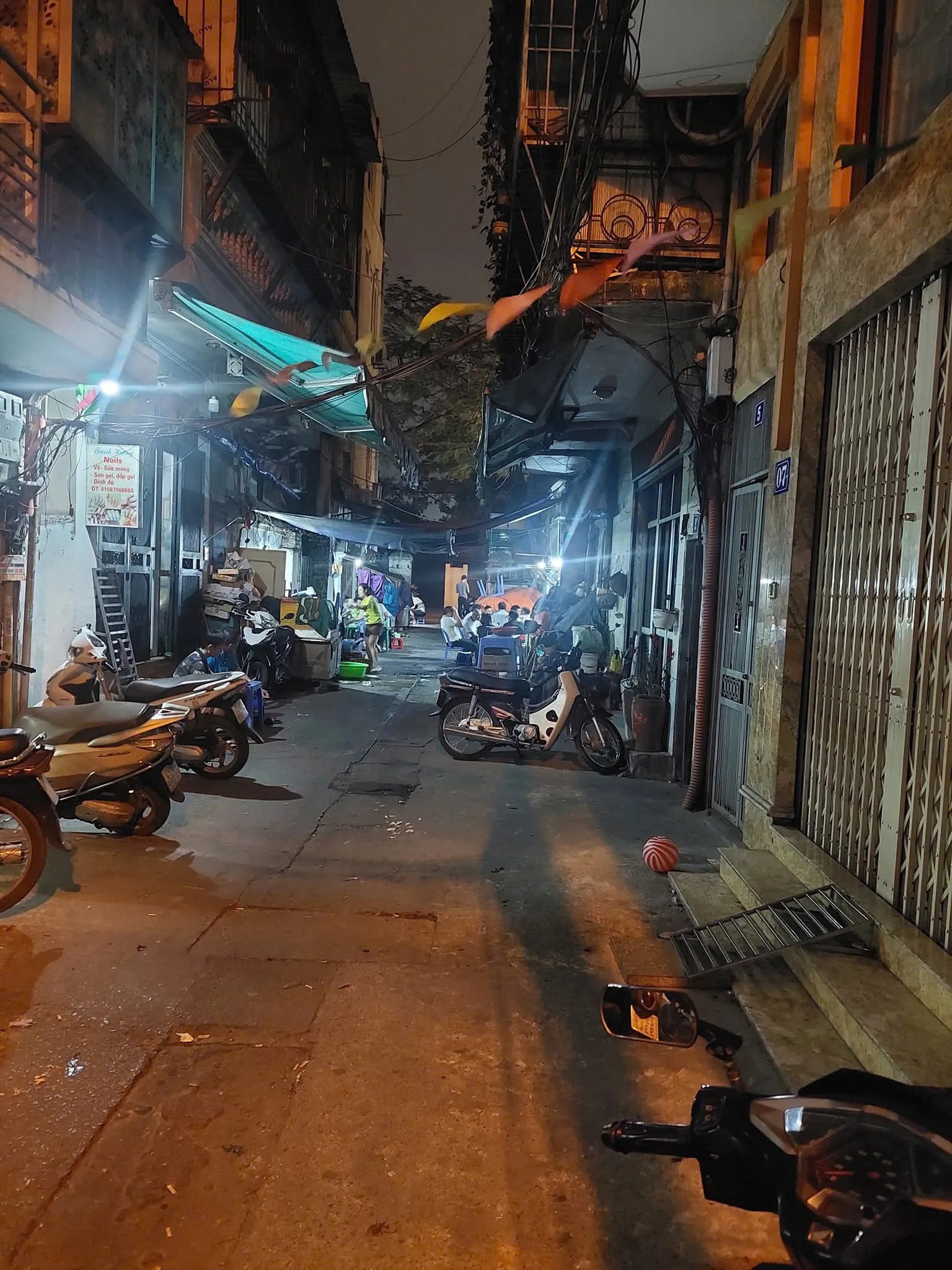 Bán Nhà Ngọc Hà 40m2. 4 tầng. mặt tiền 3m giá 10.9 tỷ Ba Đình Hà Nội 2