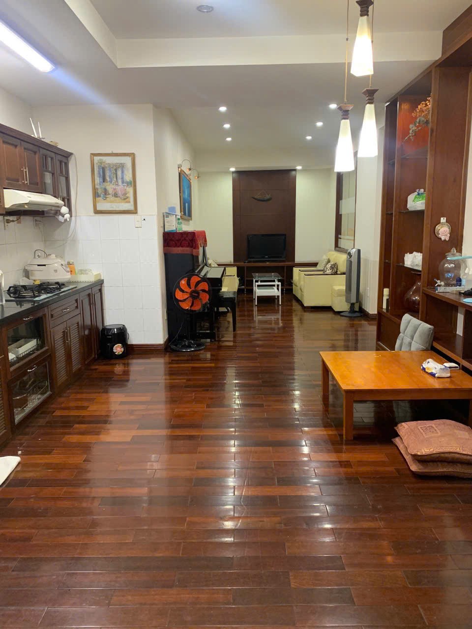 Cho thuê gấp Căn Hộ Vạn Độ Quận 4, Dt : 80 m2, 2PN, Giá : 11 tr/th