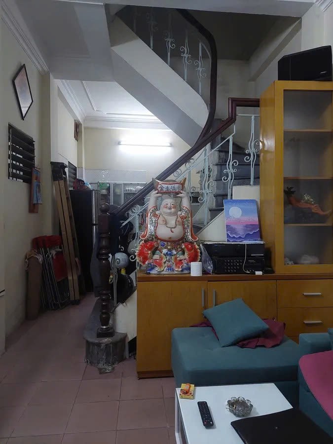 Bán Nhà Ngọc Hà 40m2. 4 tầng. mặt tiền 3m giá 10.9 tỷ Ba Đình Hà Nội