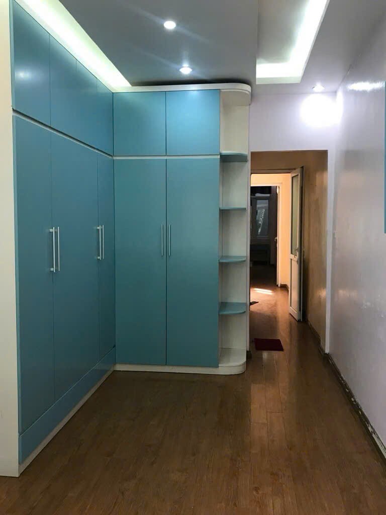 NHÀ DÂN XÂY- 2 THOÁNG- Ô TÔ 46 CHỖ ĐỖ CỬA- TIỆN ÍCH NGẬP TRÀN- CHO THUÊ VĂN PHÒNG- Ở ĐỀU SƯỚNG 2