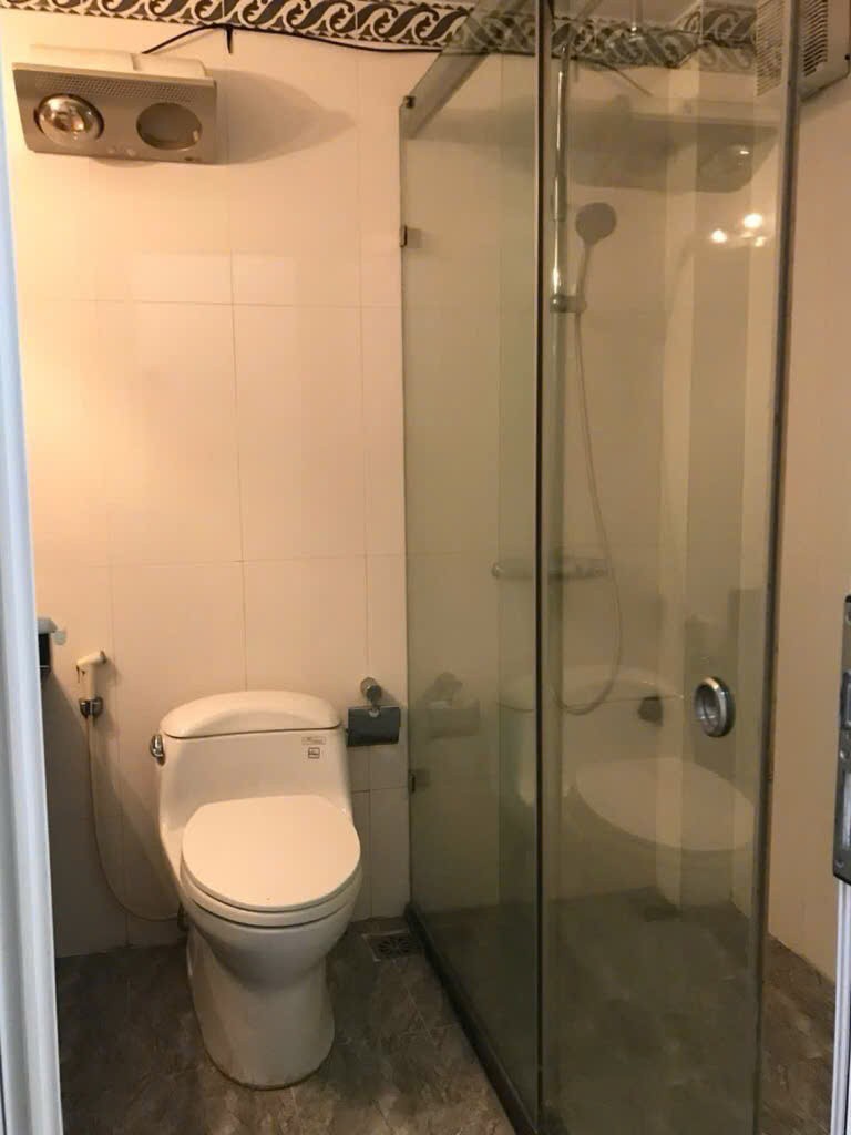 NHÀ DÂN XÂY- 2 THOÁNG- Ô TÔ 46 CHỖ ĐỖ CỬA- TIỆN ÍCH NGẬP TRÀN- CHO THUÊ VĂN PHÒNG- Ở ĐỀU SƯỚNG 5