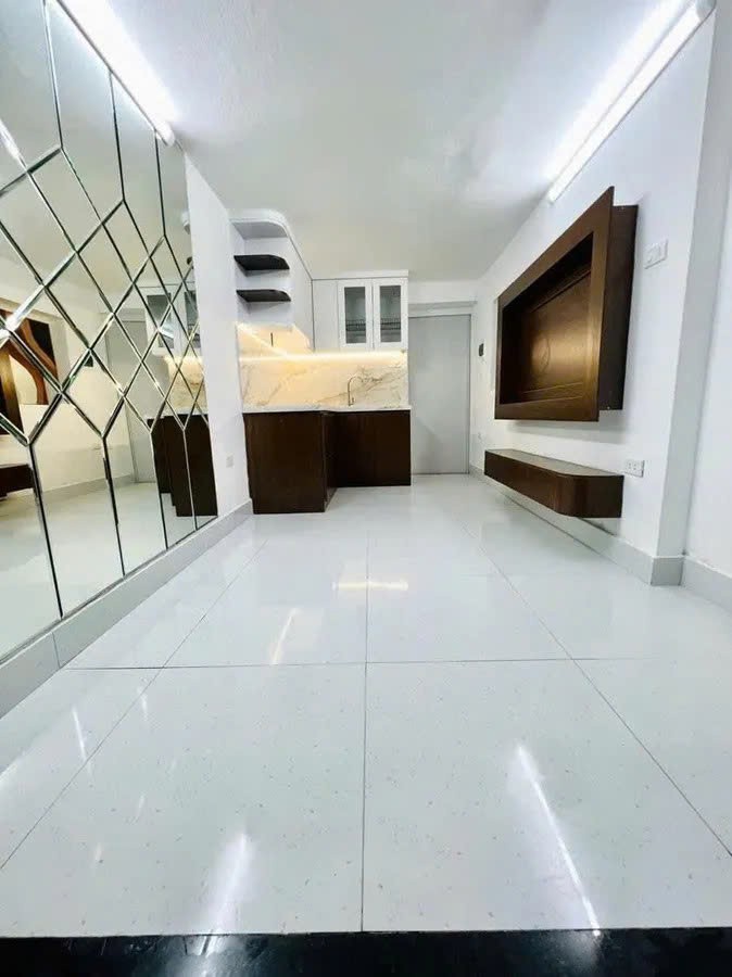 Bán Nhà Thái Hà 17m2. 4 tầng. mặt tiền 2.6m. giá 5 tỷ Đống Đa Hà Nội 2