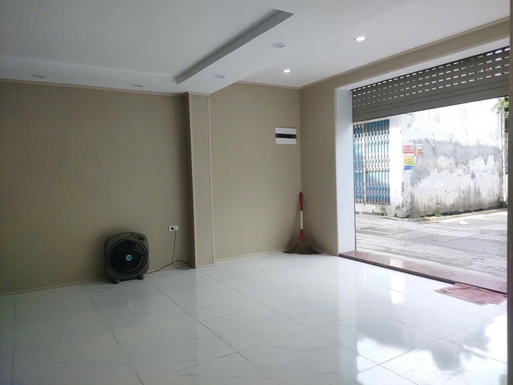 Cần bán Nhà mặt tiền đường Tân Mai, Phường Tân Mai, Diện tích 85m², Giá 5.1 Tỷ 3