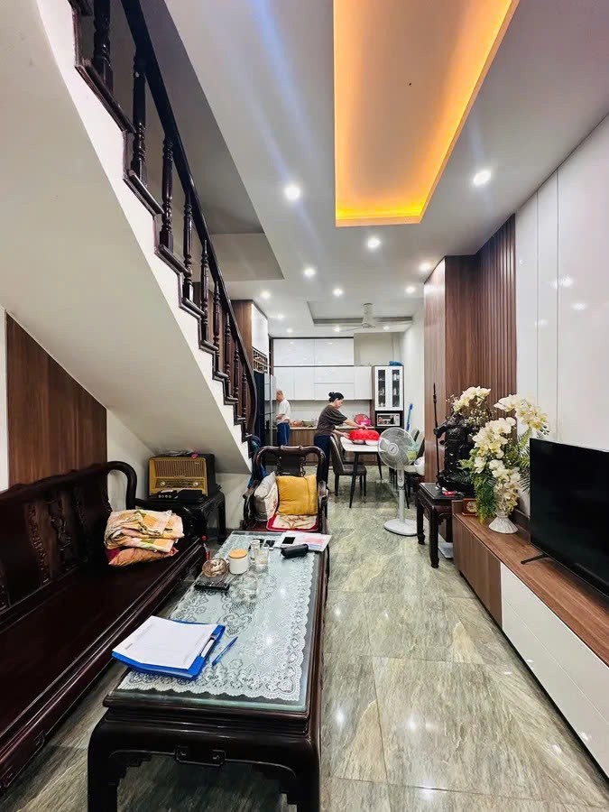 Bán Nhà  Đại La 41/45m2. 6 tầng. mặt tiền 3.5m. giá 8.3 tỷ Hai Bà Trưng Hà Nội 3