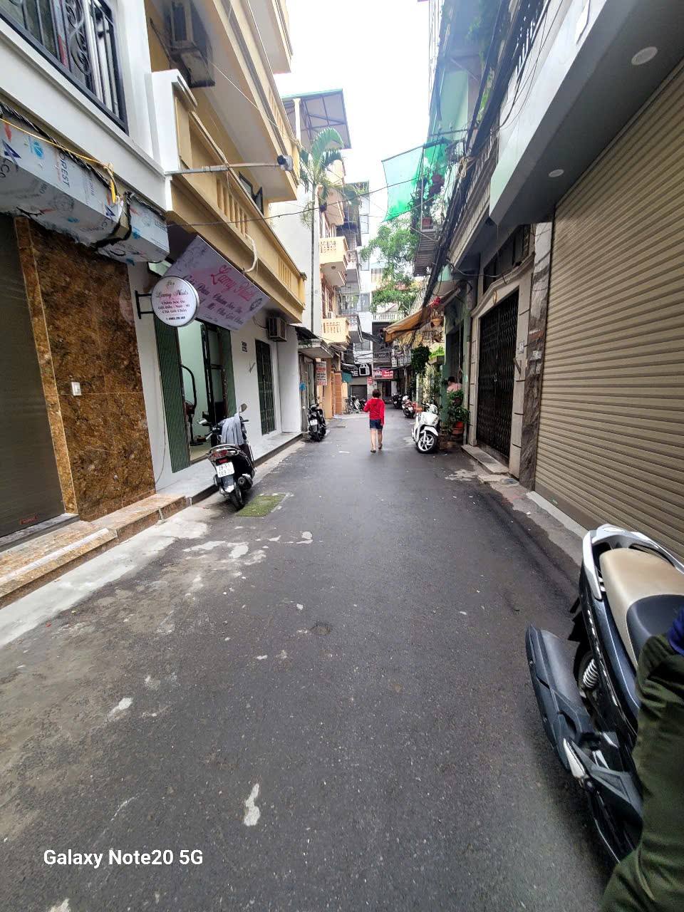 BÁN NHÀ HOÀNG QUỐC VIỆT CẦU GIẤY LÔ GÓC 3 MẶT NGÕ  NGÕ Ô TÔ THÔNG KINH DOANH THANG MÁY 21 TỶ 2
