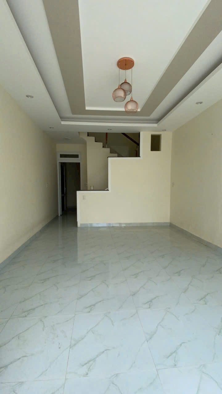 Giảm giá Bán gấp Nhà XD sổ riêng đường Hồ Xuân Hương, Đà Lạt 54m2 giá chỉ 3.45 tỷ 2