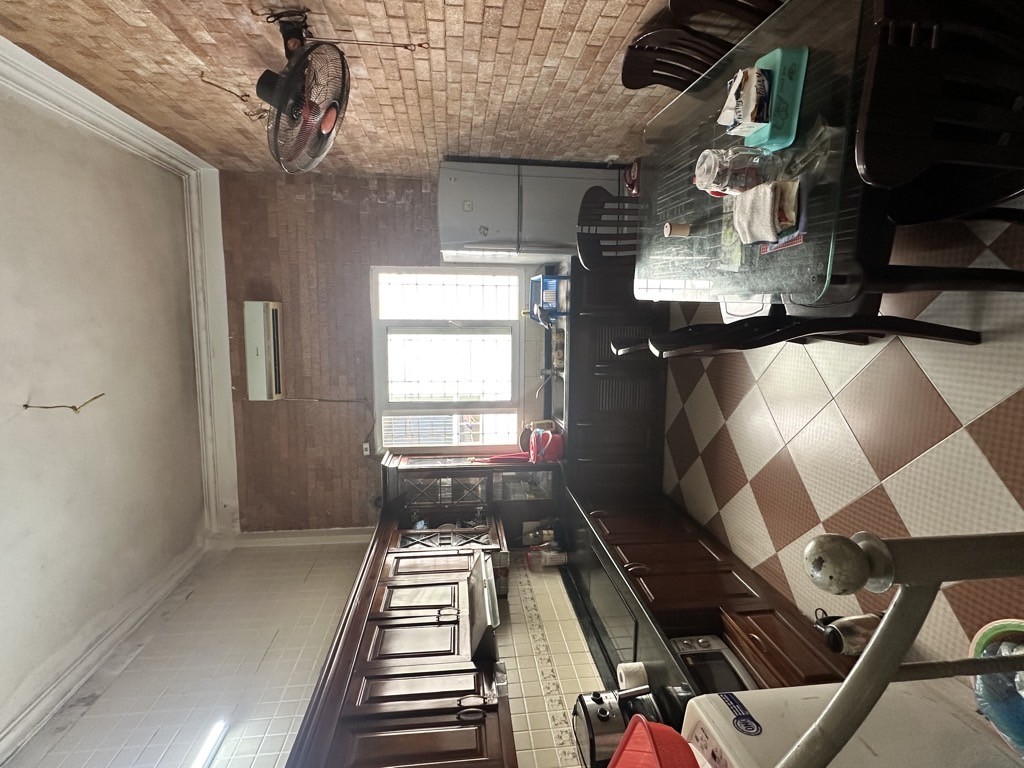 Bán nhà Hoàng Hoa Thám, Ba Đình, lô góc, mặt ngõ, 38m2, 4 tầng, Mt 3.9m, chỉ 8.8 tỷ 2