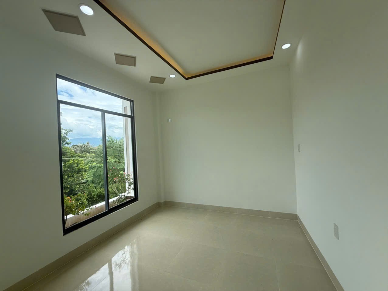 Bán nhà Diên Lạc full thổ mới xây đường thông - đường Tổ 7-8-9 gần Tỉnh Lộ 2 10