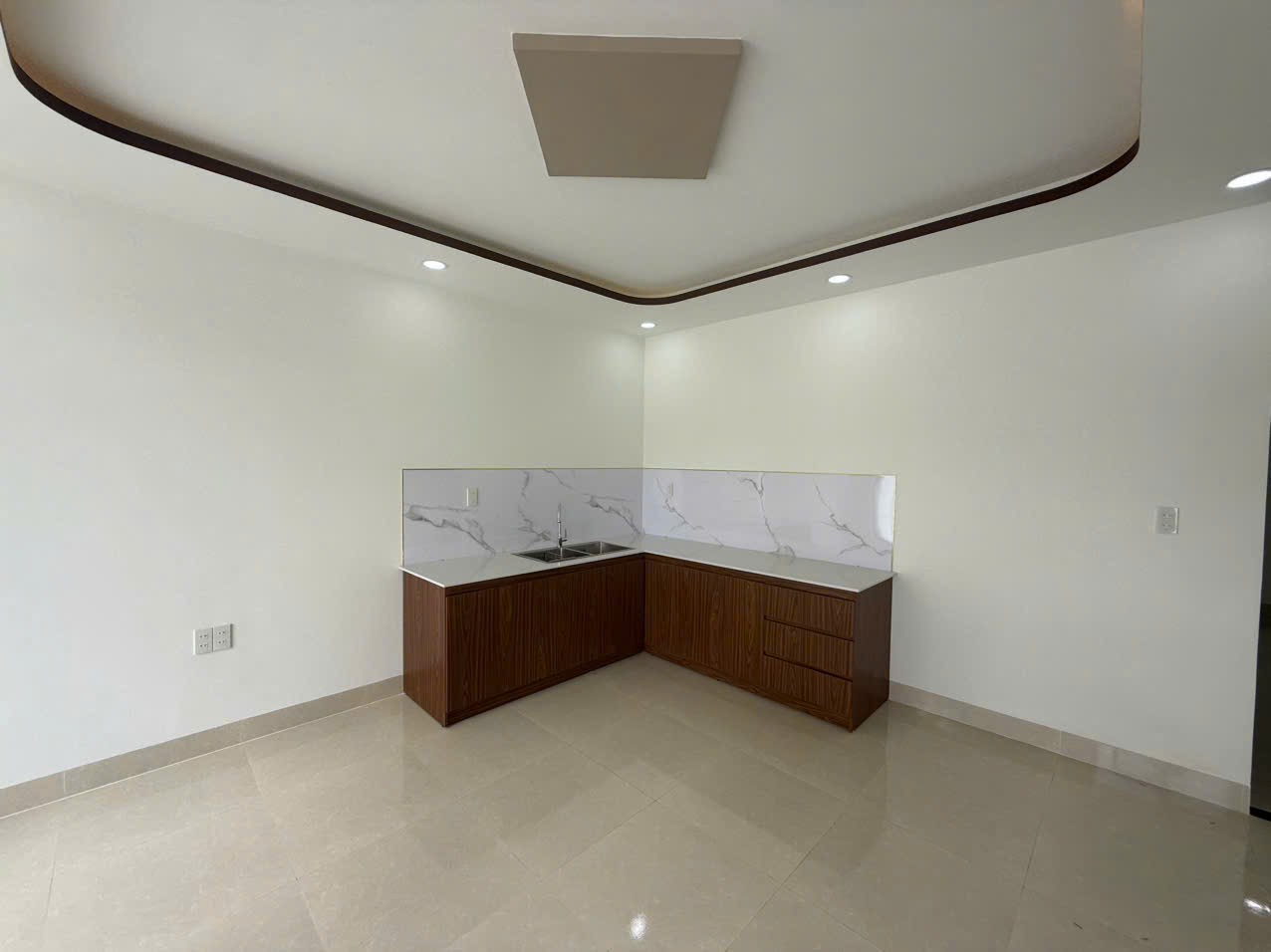 Bán nhà Diên Lạc full thổ mới xây đường thông - đường Tổ 7-8-9 gần Tỉnh Lộ 2 9