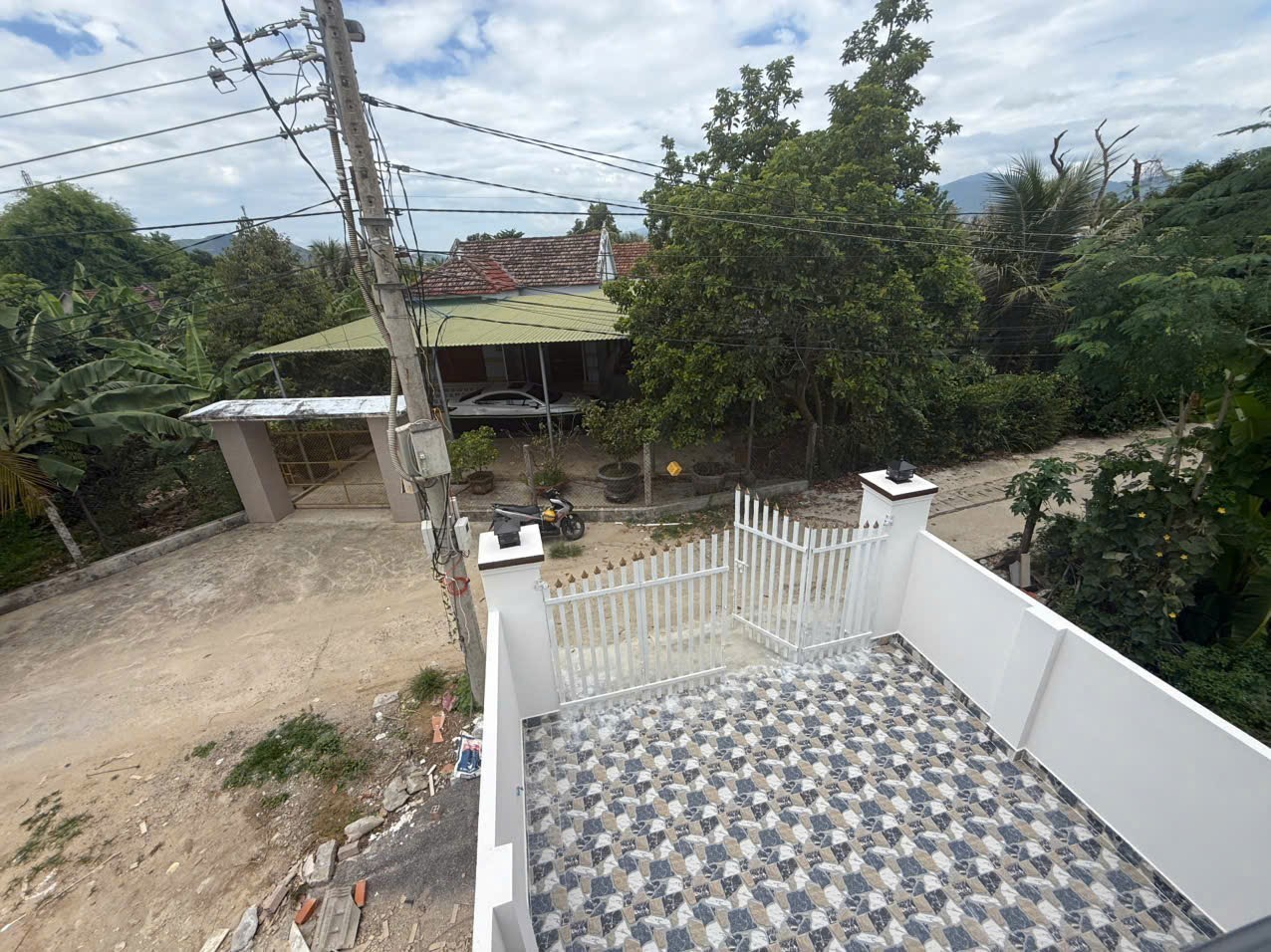 Bán nhà Diên Lạc full thổ mới xây đường thông - đường Tổ 7-8-9 gần Tỉnh Lộ 2 11