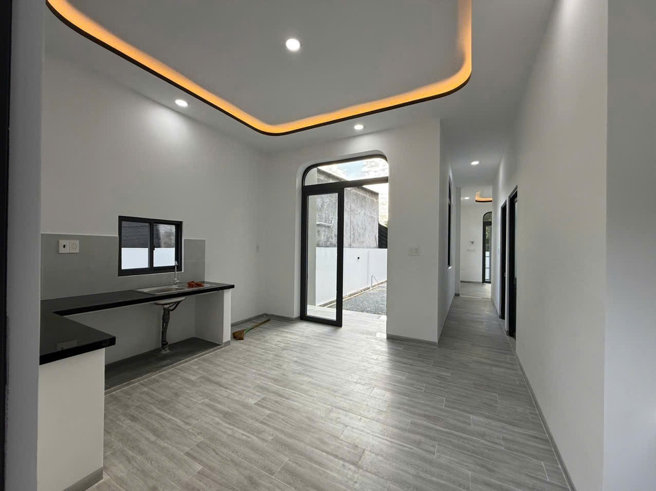 Bán nhà Diên Lâm mới xây sát bên Hương Lộ 39 7