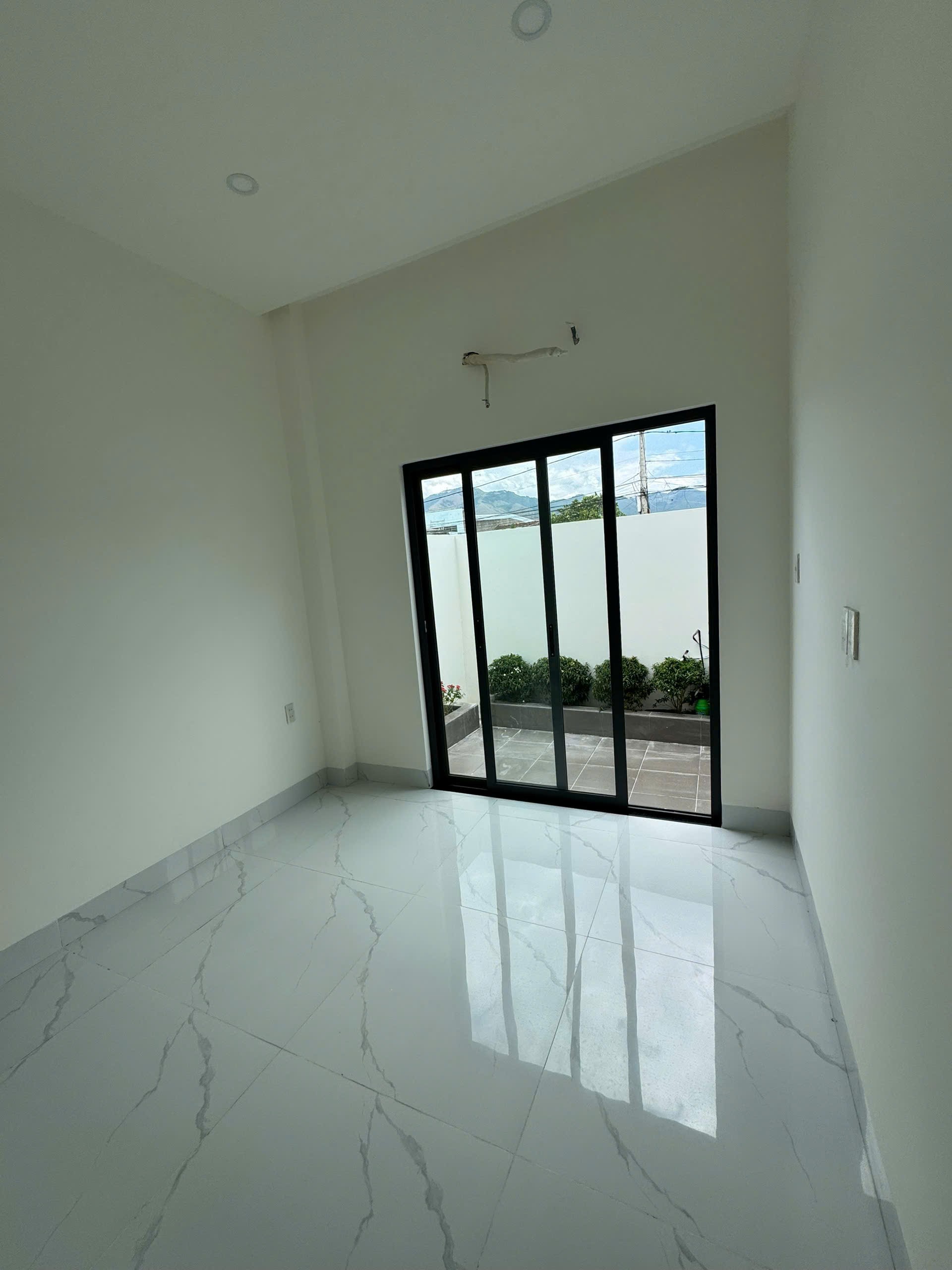 Bán nhà Diên An mới xây đường thông - Thôn Phú Ân Nam 2 hẻm đường Thông Tin 19