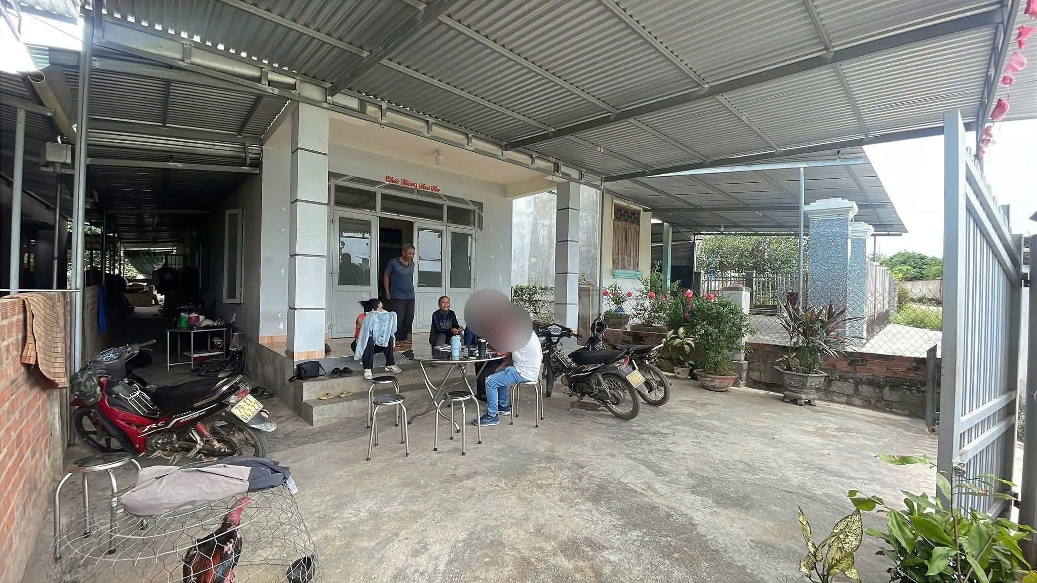 Bán nhà Diên Đồng giá rẻ ngay trung tâm khu dân cư - rộng rãi trồng rau nuôi gà 3