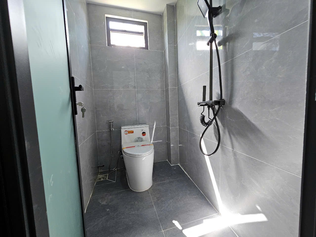 Bán nhà Diên Phú mới xây thôn 3 đối diện khu công nghiệp Diên Phú 17