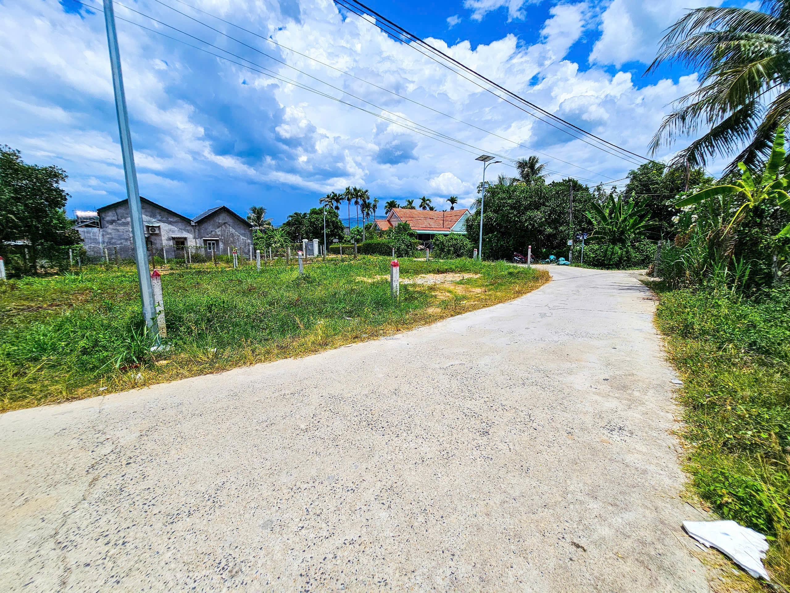 Bán đất Diên Phước giá rẻ full thổ mặt tiền đường Phước Tuy 2