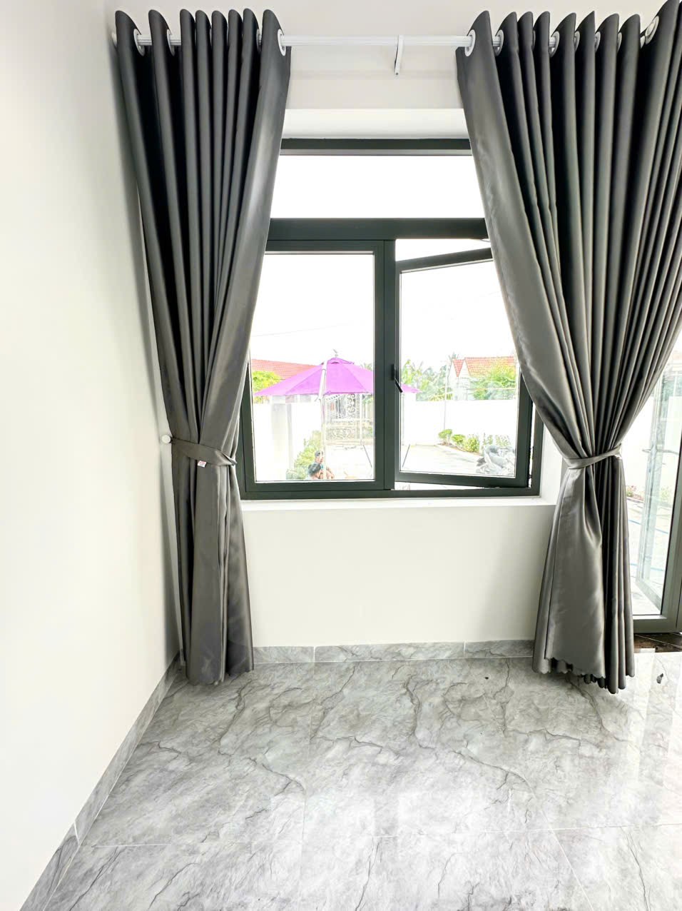 Bán nhà Diên Điền thôn Trung 1 mới xây gần Hương Lộ 5 18