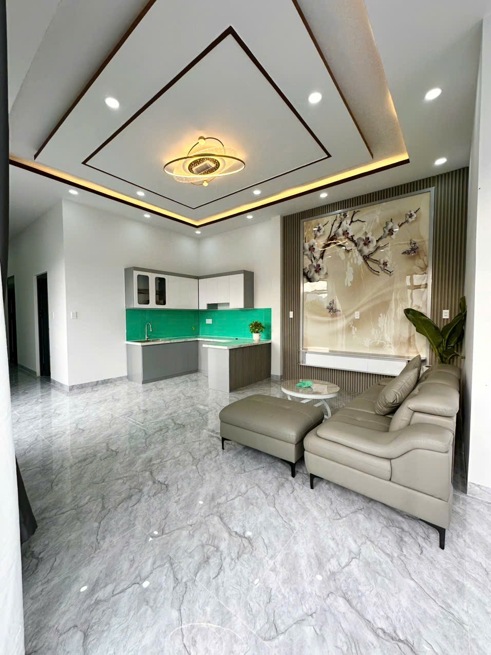 Bán nhà Diên Điền thôn Trung 1 mới xây gần Hương Lộ 5