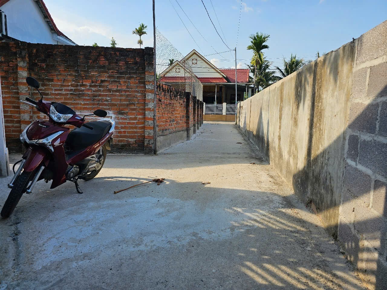 Bán nhà Diên Hoà giá rẻ sát bên Hương Lộ 39 chủ kẹt tiền cần bán gấp 3