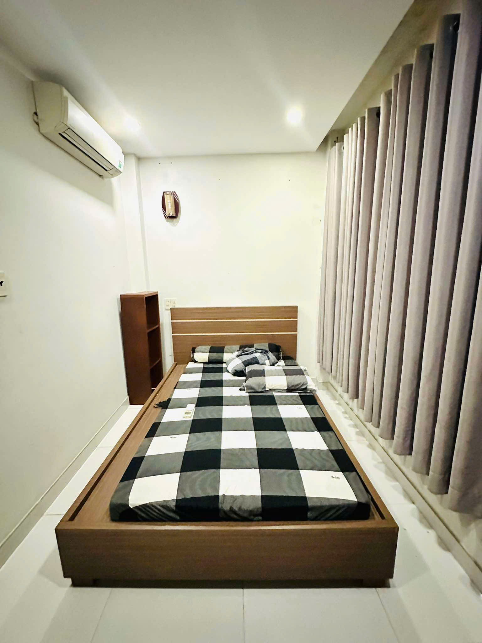 CĂN GÓC 2MT KINH DOANH ĐỐI DIỆN NHÀ ĐÀM VĨNH HƯNG - DOANH THU HƠN 100TR/THÁNG 8