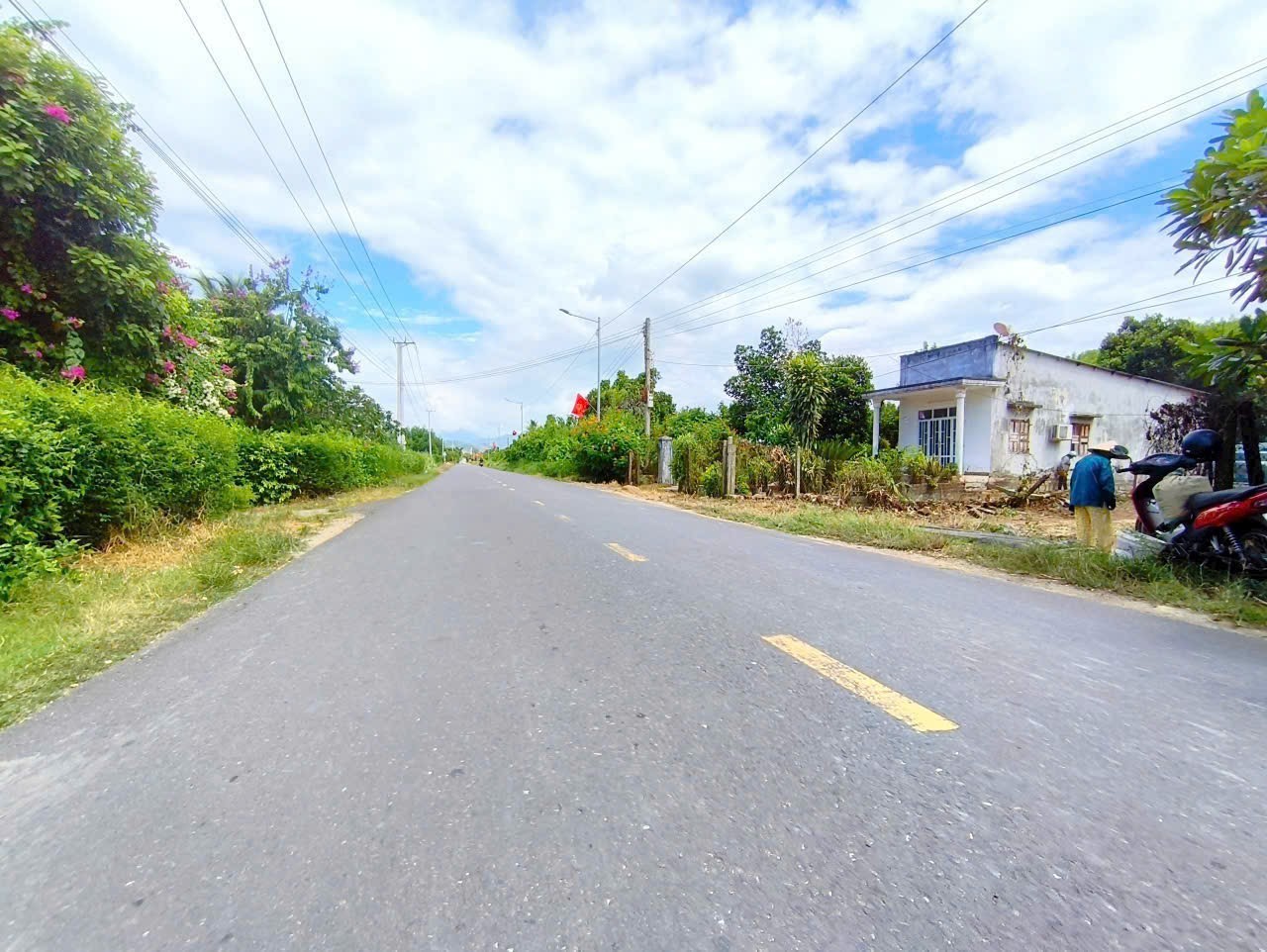 Bán đất Diên Xuân mặt tiền Tỉnh Lộ 8 gần trường cấp II Đinh Bộ Lĩnh 2