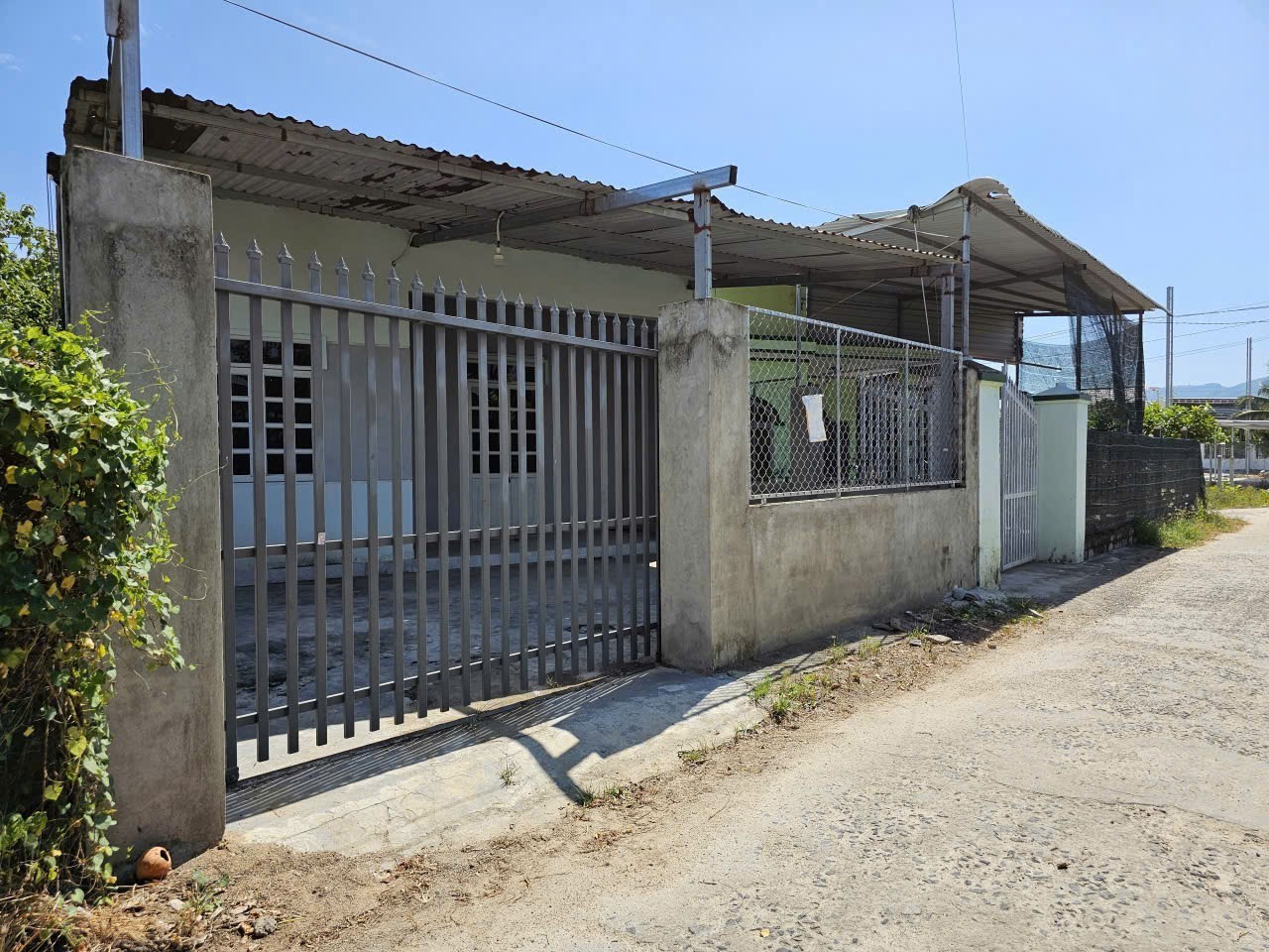 Bán nhà Suối Tiên giá rẻ gần nhà văn hoá thôn Gò Mè