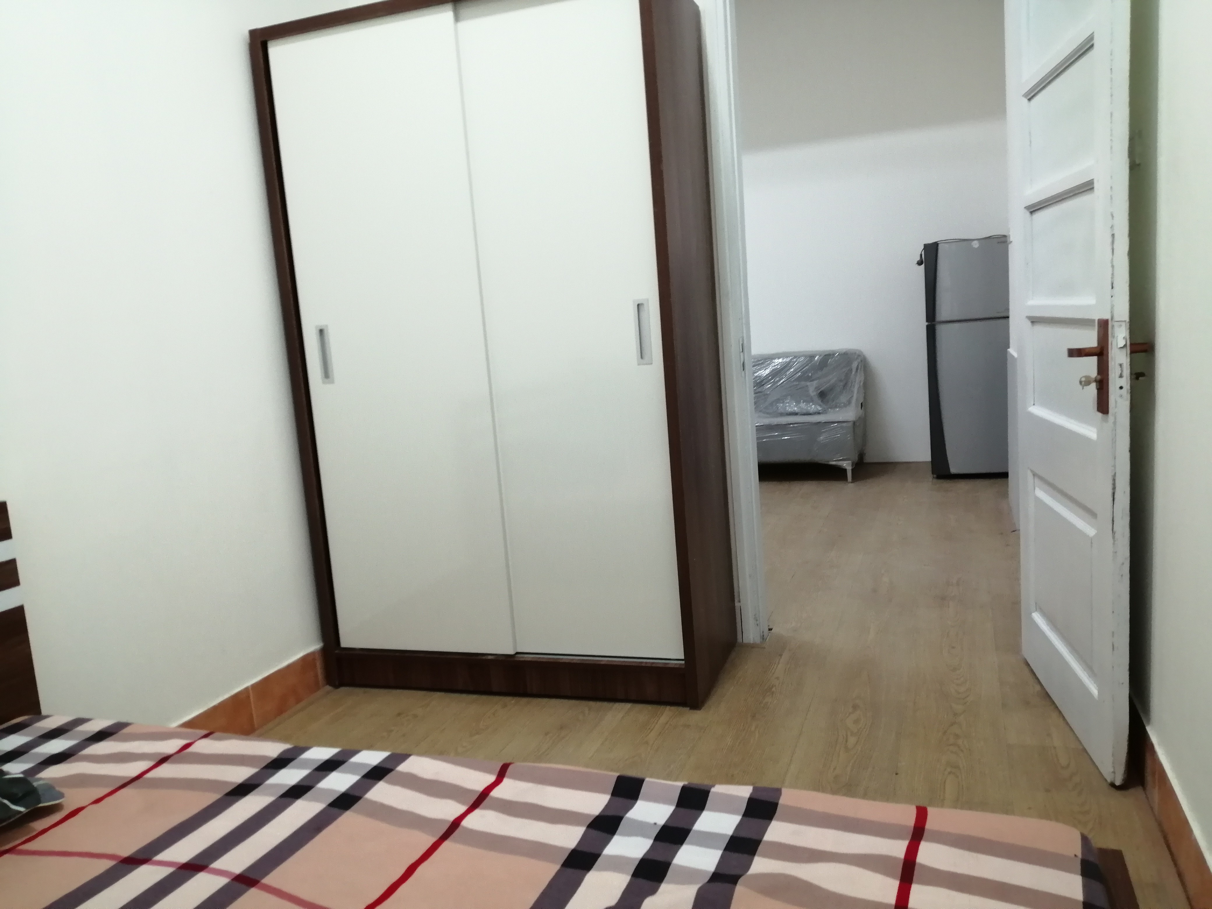 Cho thuê phòng 1n1k1b - full nội thất - Máy giặt riêng - có chỗ đỗ oto 4