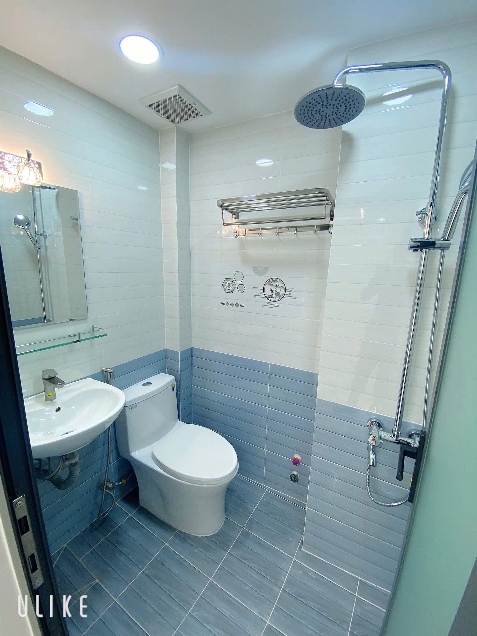NHÀ ĐẸP 5 TẦNG FULL NỘI THẤT - TRƯỚC NHÀ 10m OTO QUAY ĐẦU - CÁCH 20M RA MẶT TIỀN 2
