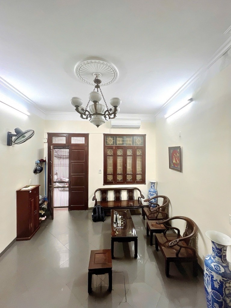 Siêu phẩm Kim Giang- Giảm sốc 550 tr- Ngõ thông- Kinh doanh- 2 thoáng- 55m2, nhỉnh 8 tỷ 2