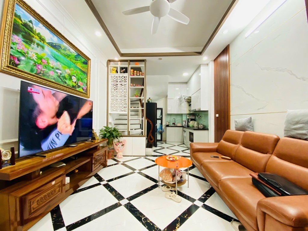 Siêu phẩm nhà mới- Cách hồ Khương Hạ 20m- 2 ô tô tránh- Gần trường - Ở ngay- 38m2 2