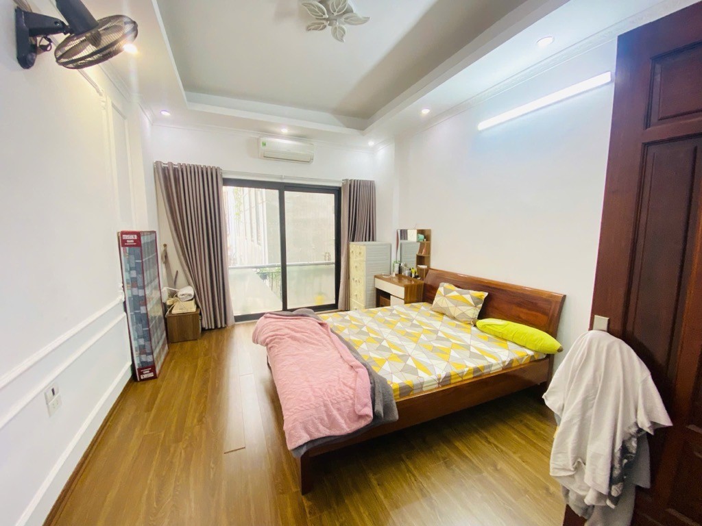 Siêu phẩm nhà mới- Cách hồ Khương Hạ 20m- 2 ô tô tránh- Gần trường - Ở ngay- 38m2 3