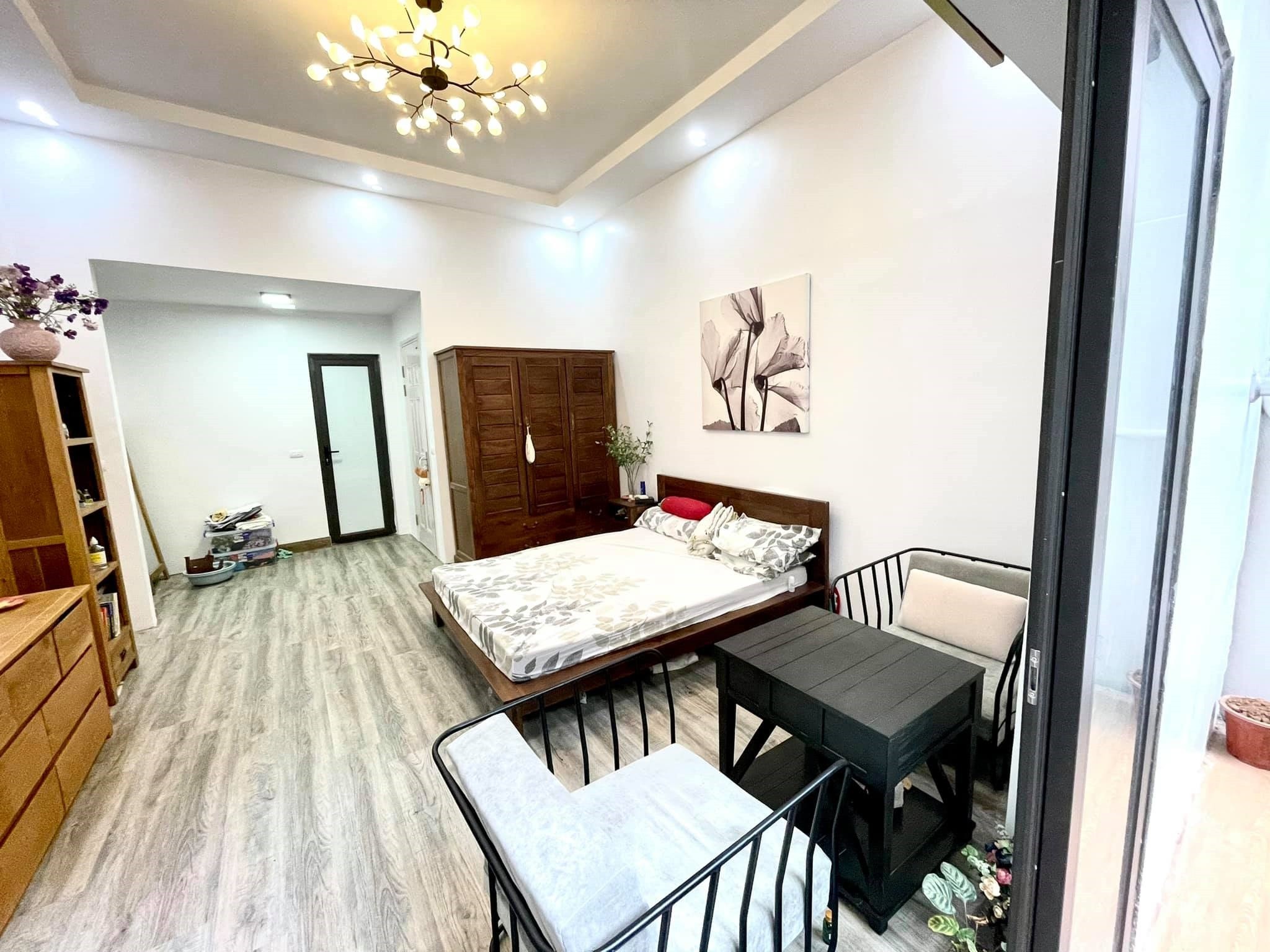 Bán nhà Khương Hạ- Nhà đẹp dân xây- Full nội thất sang xịn mịn – Giá dưới 10 tỷ. 3