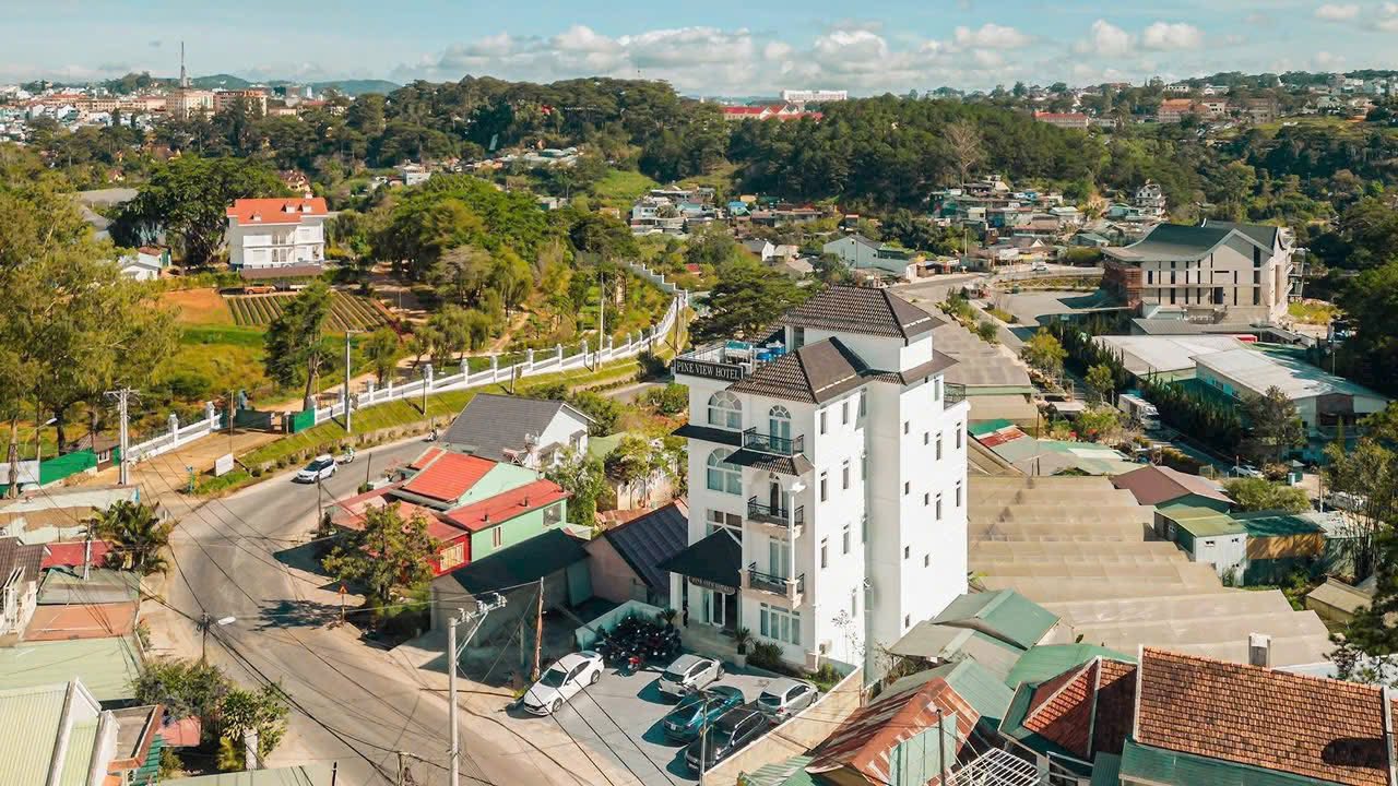 CẦN BÁN KHÁCH SẠN VIEW ĐỒI THÔNG CỰC ĐẸP – HOẠT ĐỘNG KINH DOANH HIỆU QUẢ 4