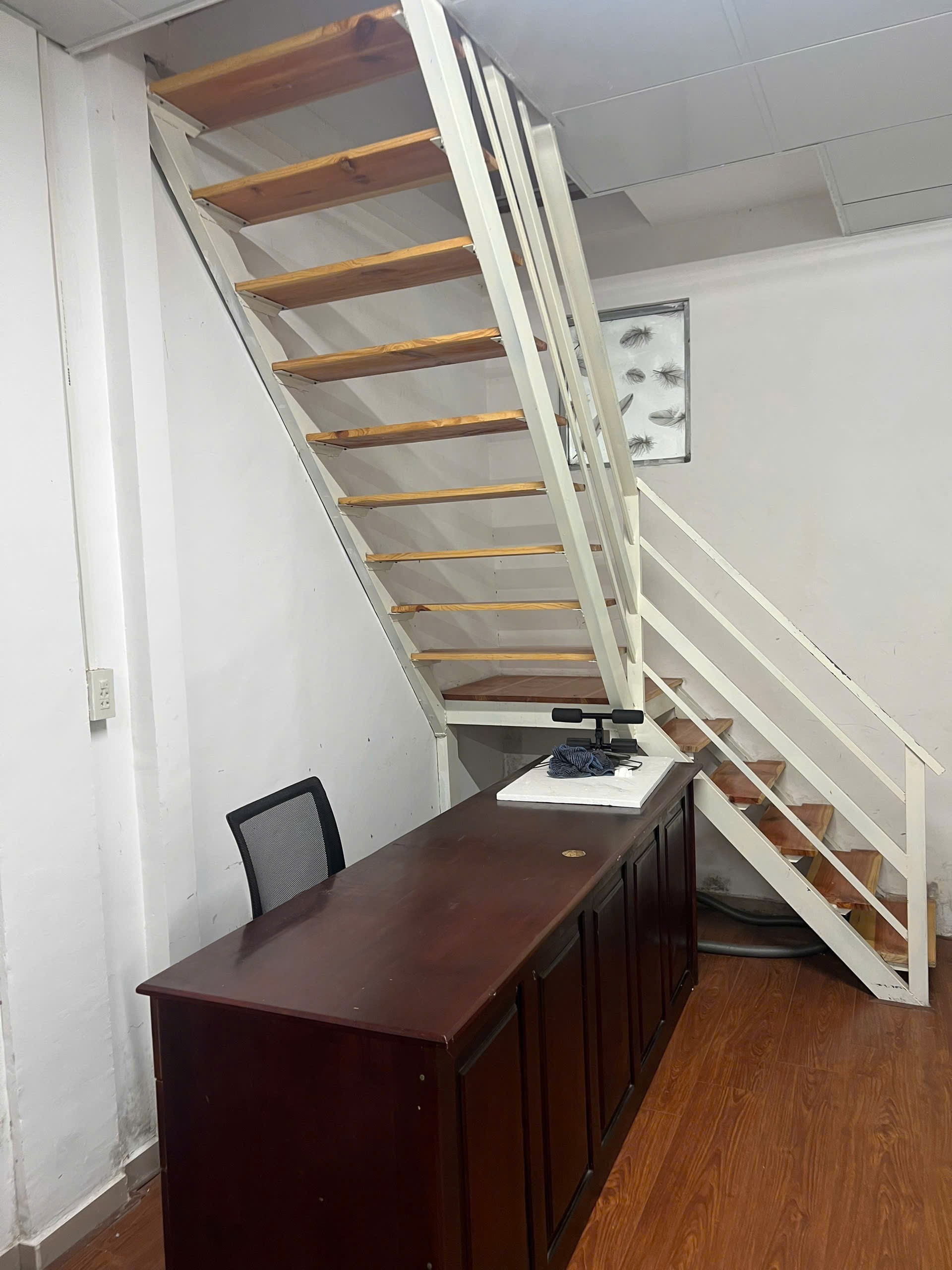 CẦN TIỀN BÁN GẤP NHÀ SRXD NGAY TRUNG TÂM GIÁ CHỈ 4,5 Tỷ 3