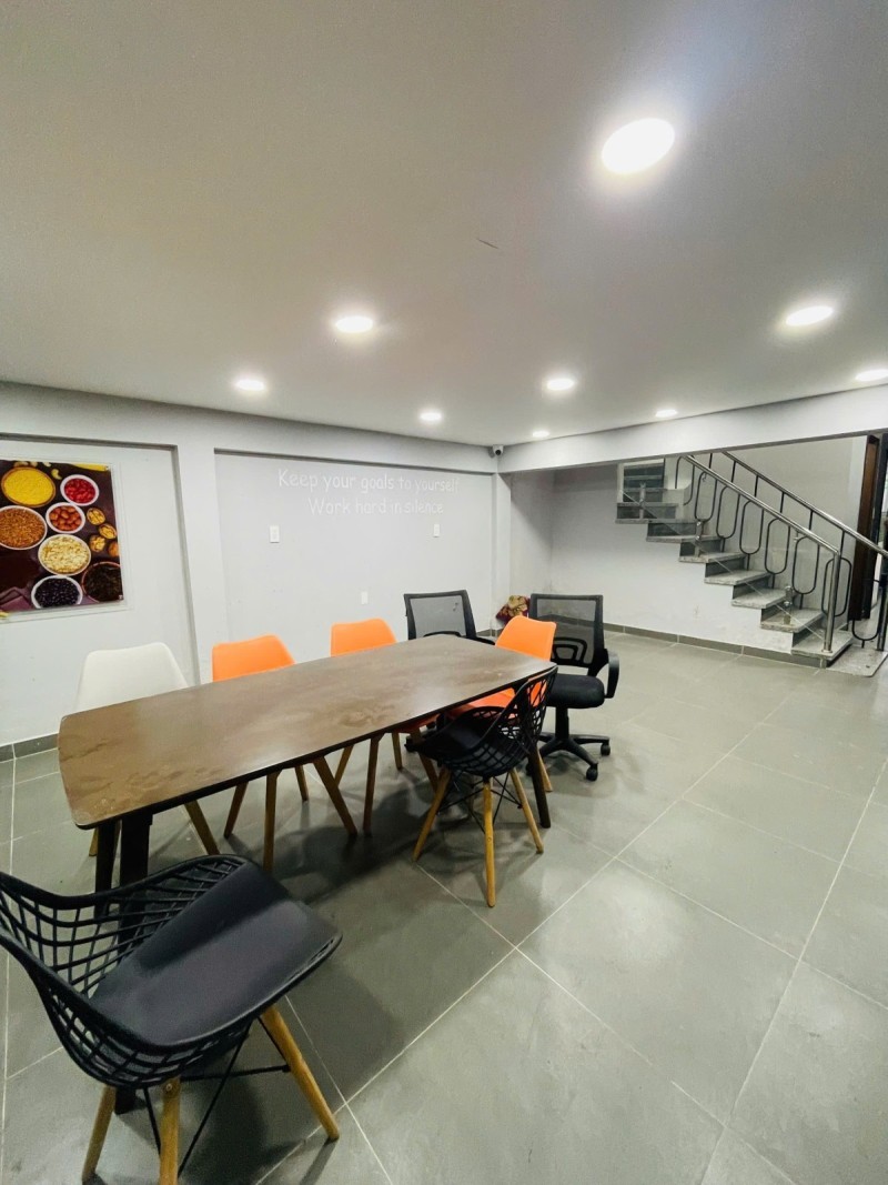 Bán nhà Mặt tiền Lý Phục Man, Quận 7 gần KCX Tân Thuận, 116m2(4.3x28) 3 tầng , chỉ 18.8 tỷ
