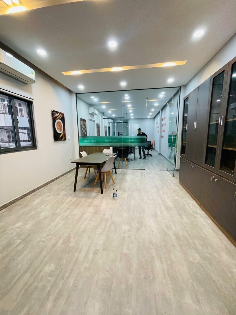 Bán nhà Mặt tiền Lý Phục Man, Quận 7 gần KCX Tân Thuận, 116m2(4.3x28) 3 tầng , chỉ 18.8 tỷ 2