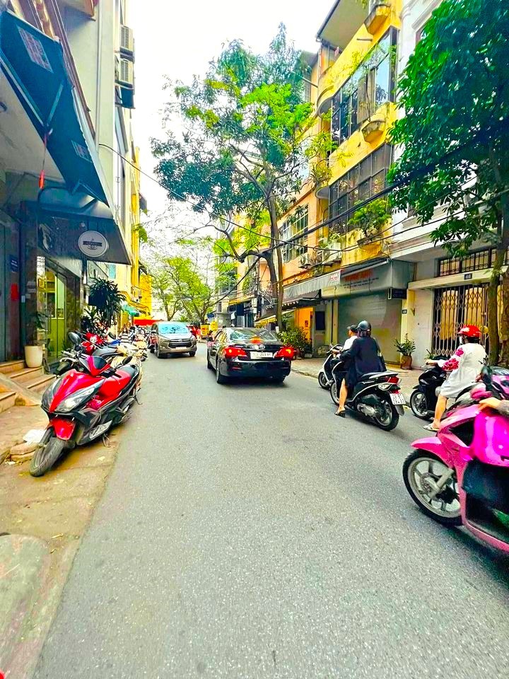Bán nhà NGUYỄN CHÍ THANH – MẶT NGÕ Ô TÔ – CÁCH PHỐ 4 NHÀ – 54m² x 5T – Mặt tiền 4.5m – 18,3 tỷ 3