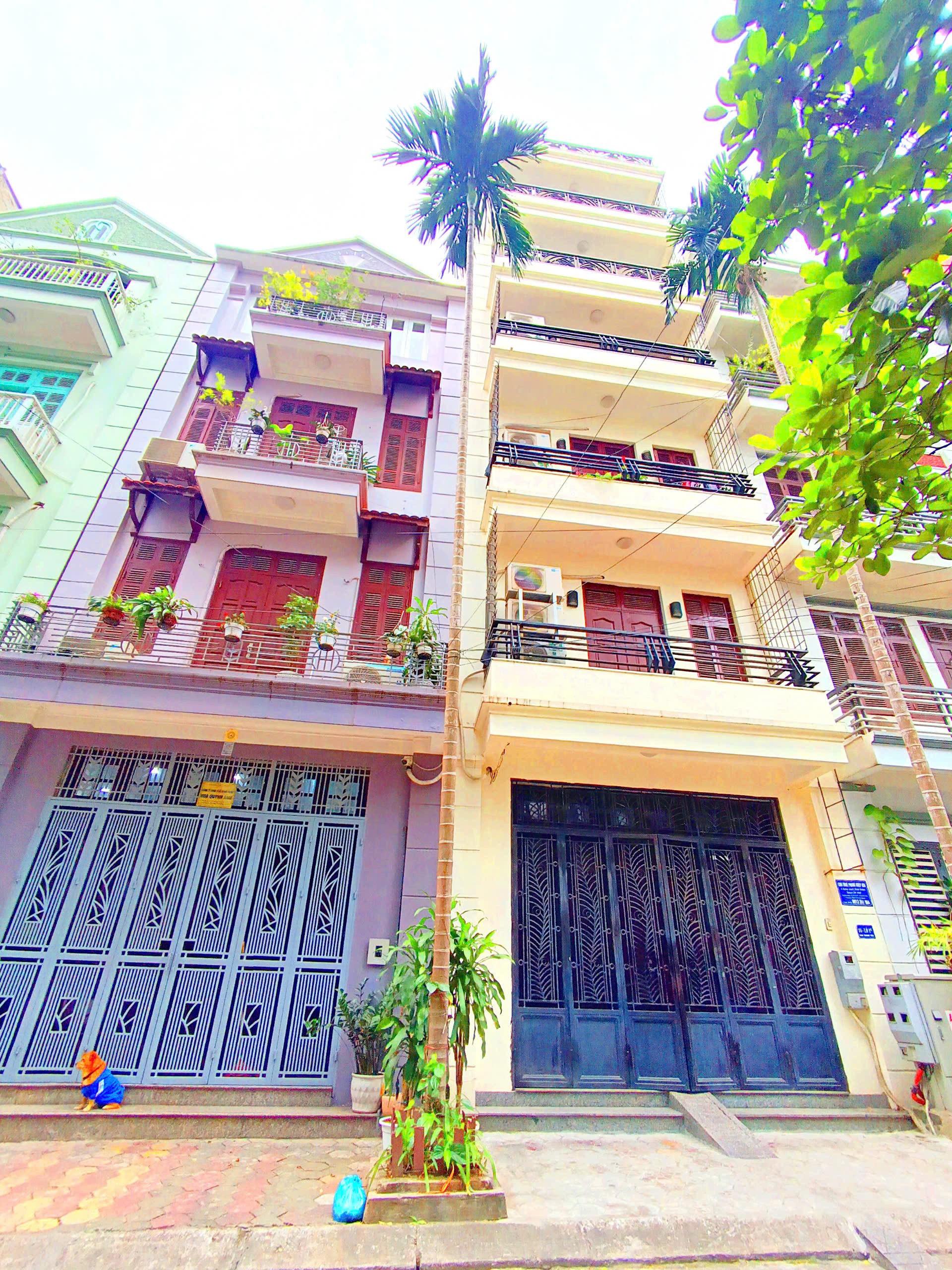 Bán nhà NGUYÊN HỒNG – NGÕ RỘNG Ô TÔ – VỈA HÈ – MẶT TIỀN 4m – PHÂN LÔ VIP – 52m² x 5T – 19 tỷ