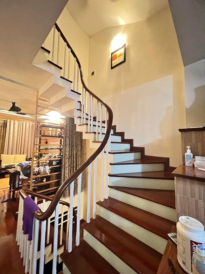Ngõ nông, ô tô, vỉa hè, kinh doanh tốt phố Võ Văn Dũng 53m² x 5T x MT 4.1m – 19 tỷ 2
