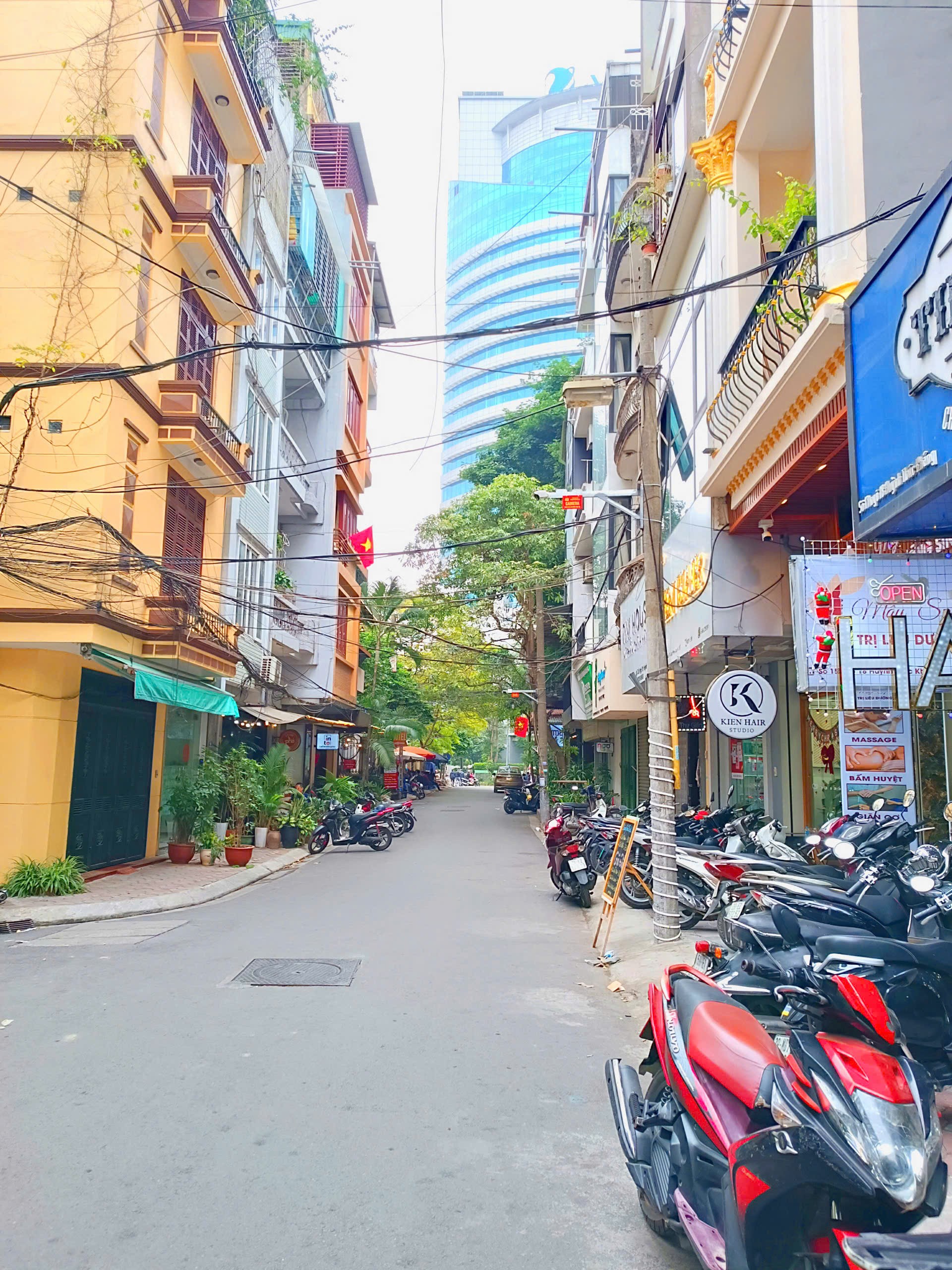 Bán nhà NGUYỄN CHÍ THANH – MẶT NGÕ Ô TÔ – CÁCH PHỐ 4 NHÀ – 54m² x 5T – Mặt tiền 4.5m – 18,3 tỷ 4