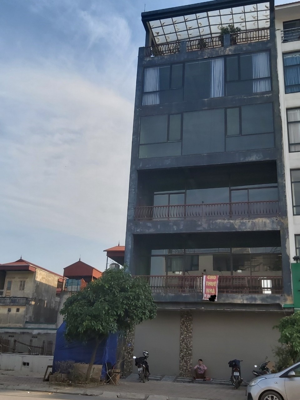 Cho thuê N.hà M.Phố Ngô Xuân Quảng.Gia Lâm, Hà Nội, 110m2x7T,  thang máy, tầng hầm, PCCC vị trí KD