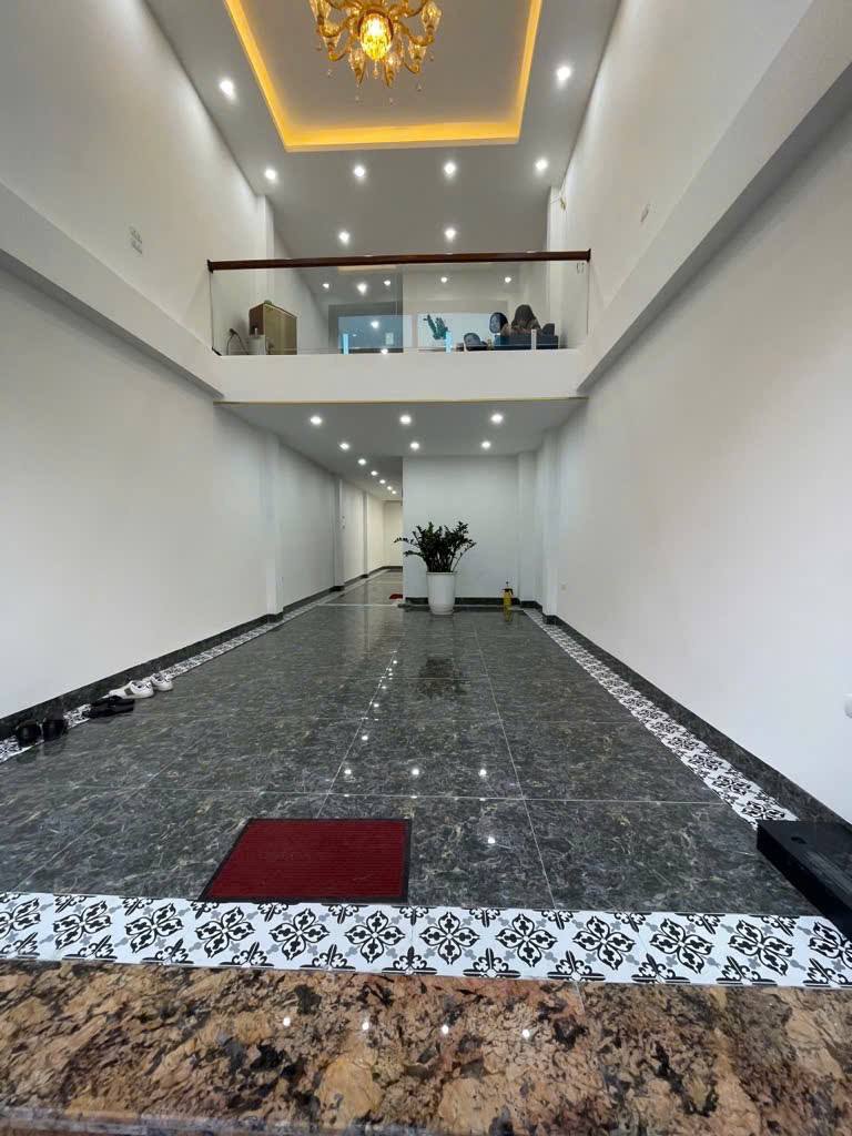 BÁN NHÀ TRUNG TÂM QUẬN THANH XUÂN KINH DOANH TỐT - VĂN PHÒNG NGÕ Ô TÔ TRÁNH 7 TẦNG THANG MÁY 27,5 2