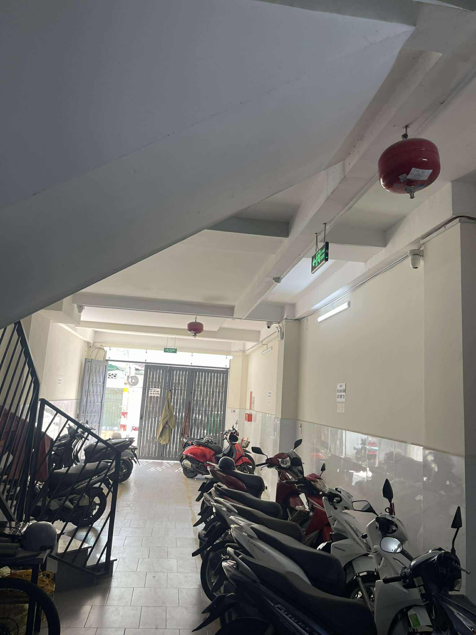 NHÀ GẦN EMART 105m2 (4.5 × 22) - 19 PHÒNG CHO THUÊ KHOÁN 66 TRIỆU/THÁNG - 13.8 TỶ 9