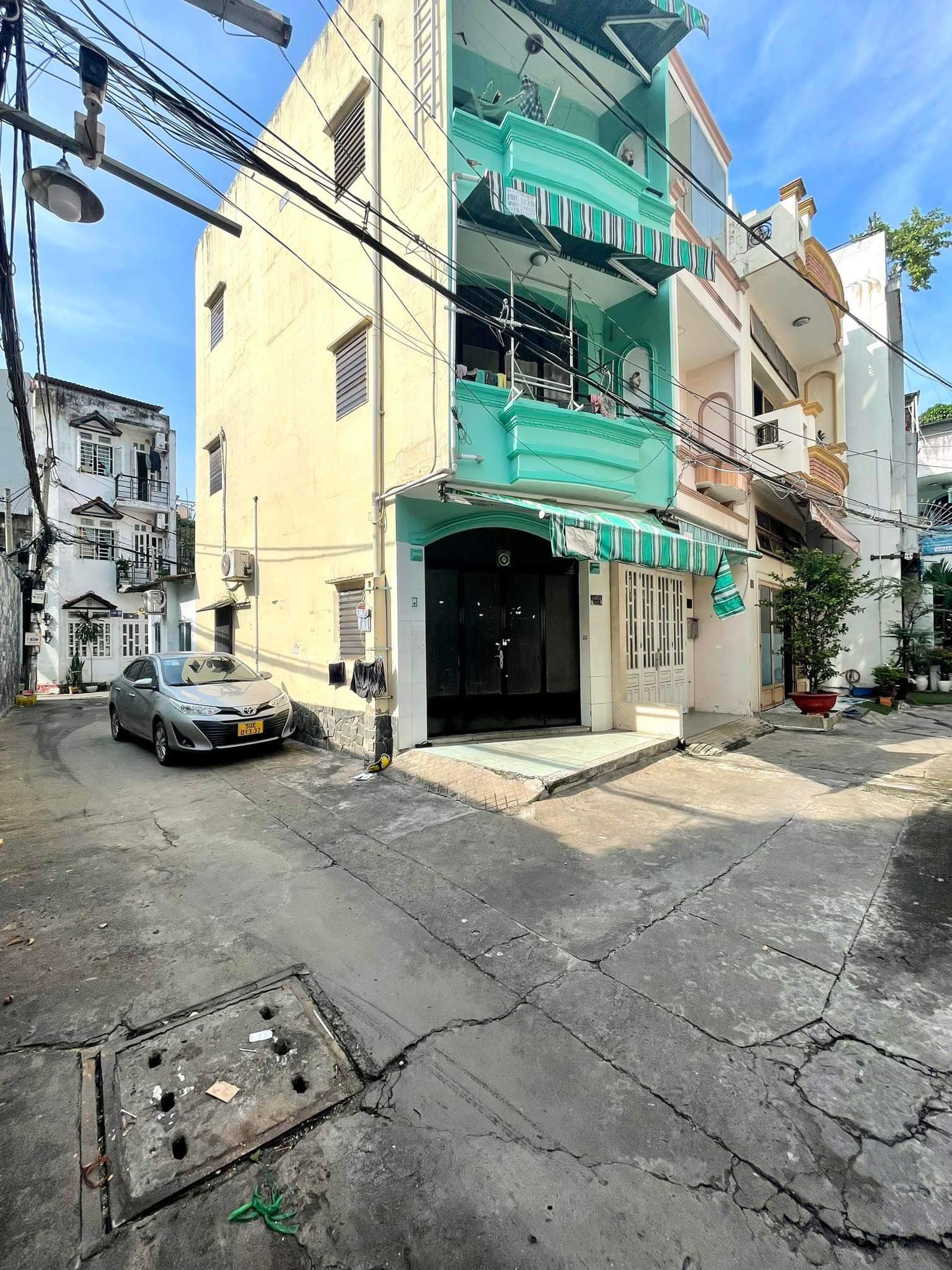 CHDV HOÀNG HOA THÁM 91m2 (8.7 × 10.5) - 8 PHÒNG CHO THUÊ FULL - GIÁ 8.2 TỶ