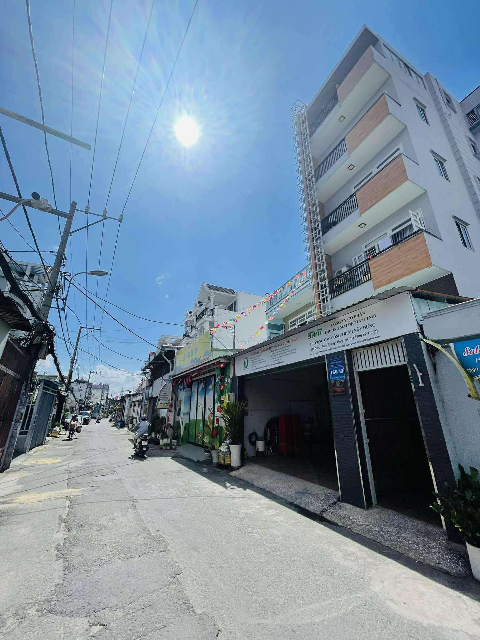 NHÀ GẦN EMART 105m2 (4.5 × 22) - 19 PHÒNG CHO THUÊ KHOÁN 66 TRIỆU/THÁNG - 13.8 TỶ 2