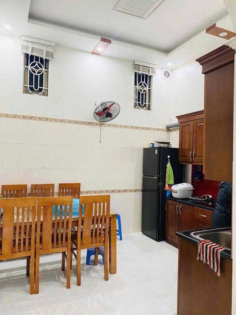 Cho thuê nhà riêng Trần Bình - Mai Dịch - Cầu Giấy 50m x 4T giá 18tr, ở và kinh doanh 3