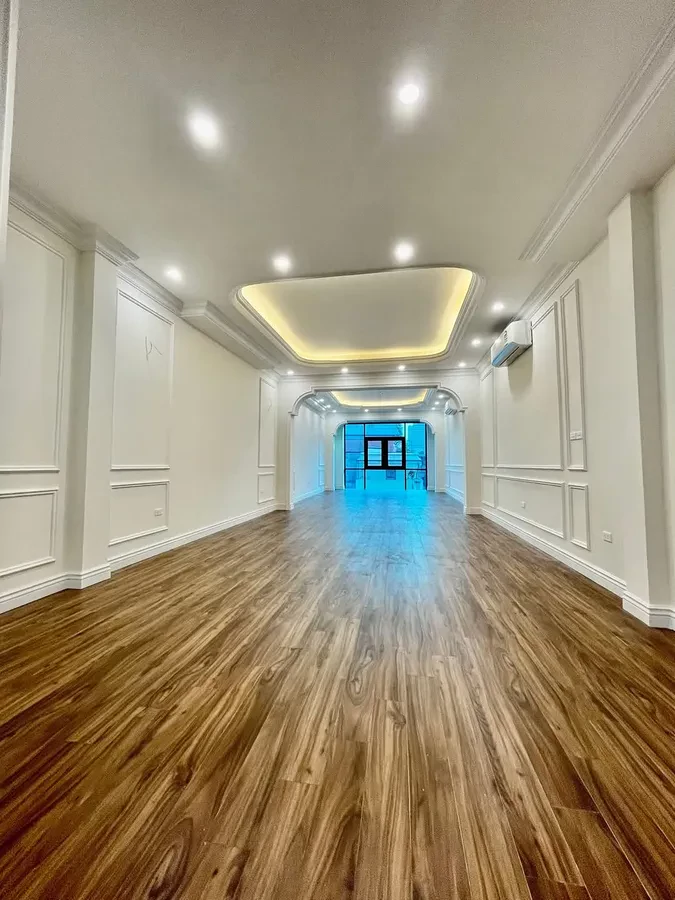 Bán nhà 8 tầng x 140m2 phố Nguỵ Như Kon Tum, giá 89 tỷ