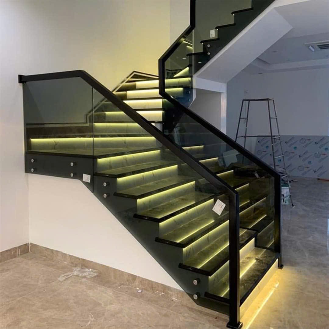 Mình cho thuê nhà mới, hai đường đi, Phố Thái Hà; vỉa hè 94m2* 5T- 30 Tr 2